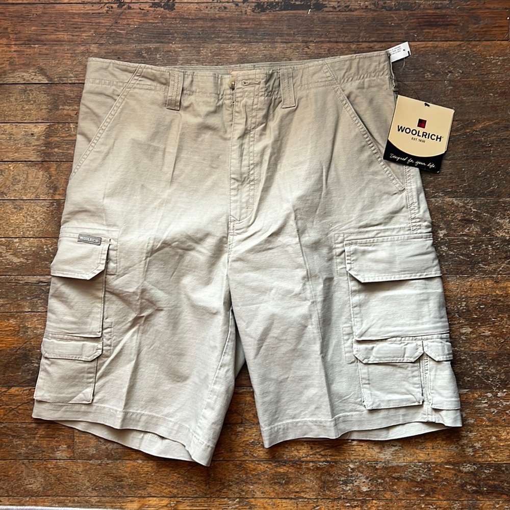 🆕 Wool rich Cargo Shorts size: 34
